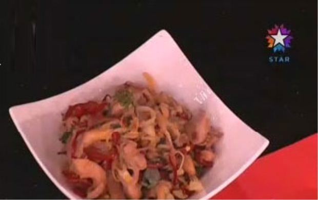 Taze Fesleğenli Çin Usulü Tavuk