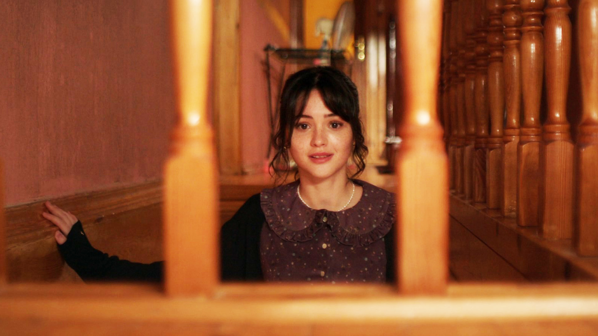 STAR’IN YENİ DİZİSİ ‘ÇİRKİN’DEN YENİ TANITIM YAYINLANDI!