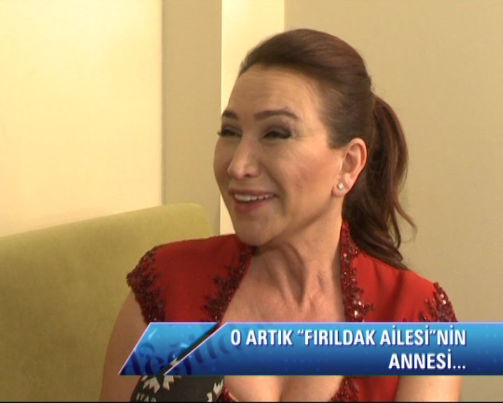 Fırıldak Ailesi'nin annesi Demet Akbağ