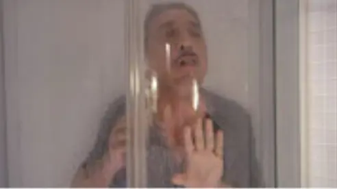 Ahmet İptenalır'ın duş keyfi! Ahmet İptenalır'ın duş keyfi!