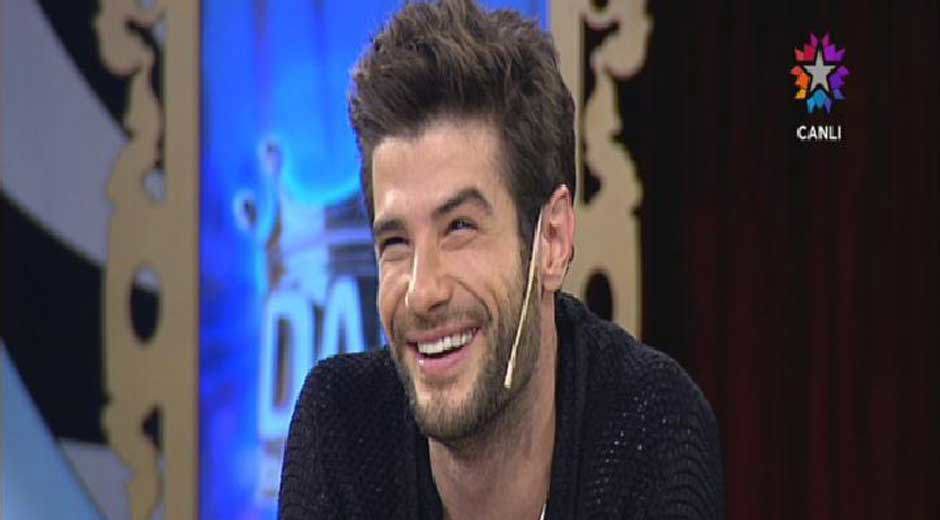 Okan Bayülgen'den Berk Cankat'ı terleten sorular!