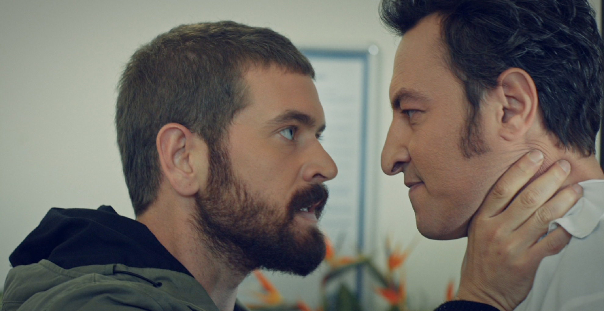Yusuf ve Tekin yumruk yumruğa!