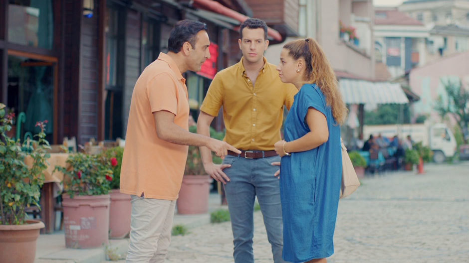 'Seni sadece arkadaş olarak görmüyorum!'