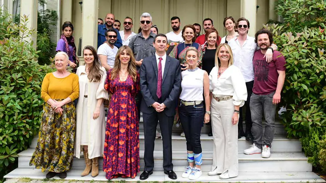 Türkiye Alzheimer Derneği'nden İstanbullu Gelin'e Anlamlı Davet! Türkiye Alzheimer Derneği'nden İstanbullu Gelin'e Anlamlı Davet!