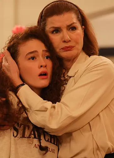 “Annemizi Saklarken” 6. Bölümüyle Seyirciyi Ekran Başına Kilitledi “Annemizi Saklarken” 6. Bölümüyle Seyirciyi Ekran Başına Kilitledi