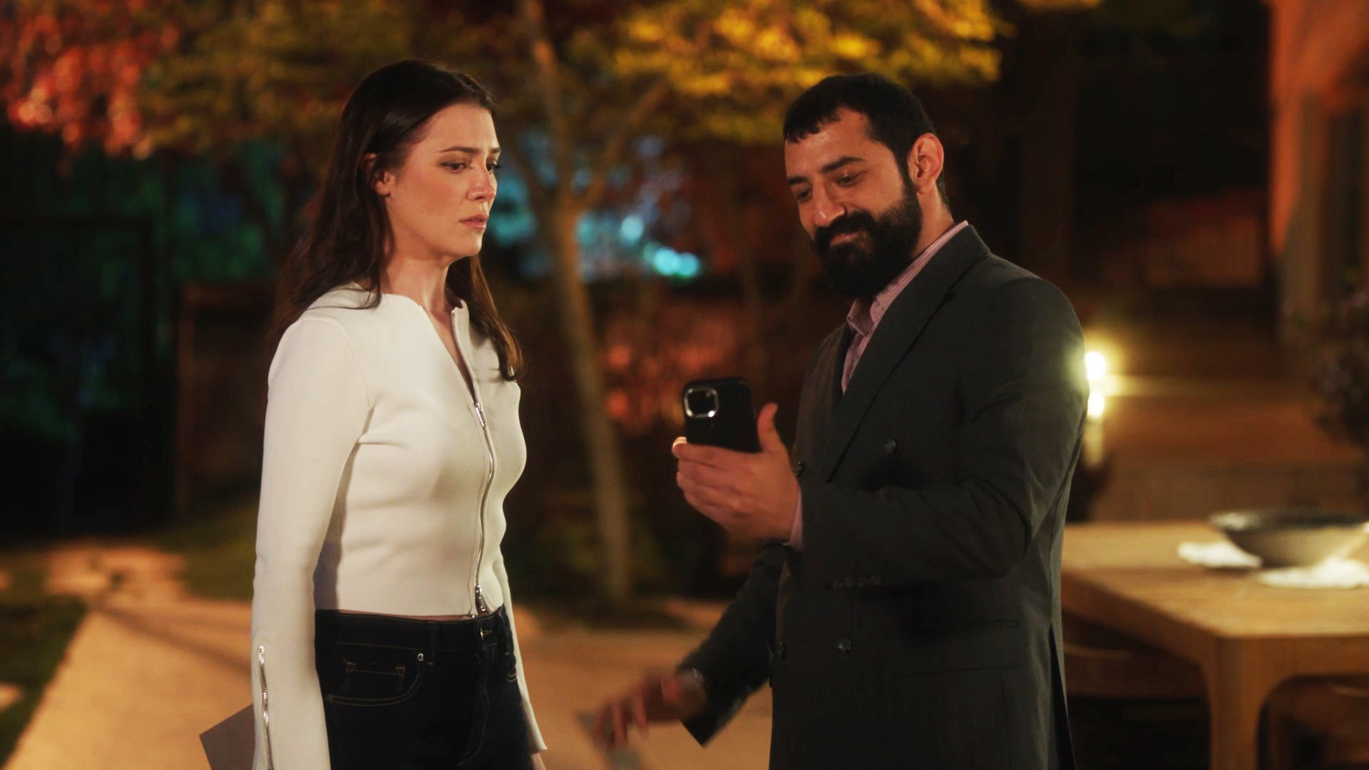 Ferman Nilüfer'i Tehdit Ediyor!