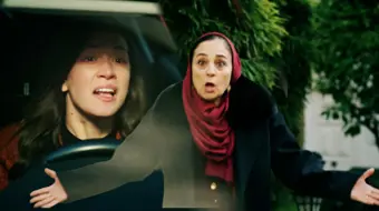 Azize, Pervin'i Eziyor!