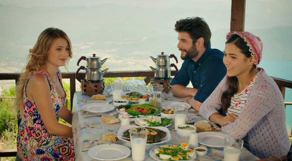 Garip bir iş yemeği!