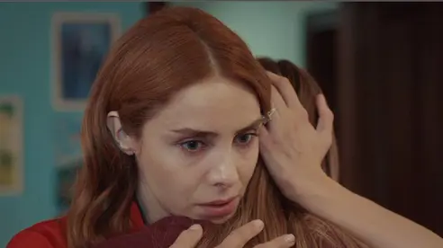 'Annesinin kızı' 'Annesinin kızı'