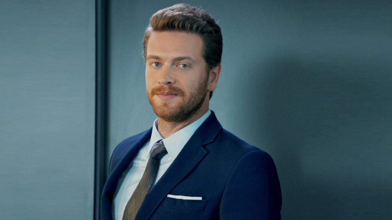 'Benim adım Kerem Özkan. Parayla, güçle,fırsatla dolu bir dünyada büyüdüm...'