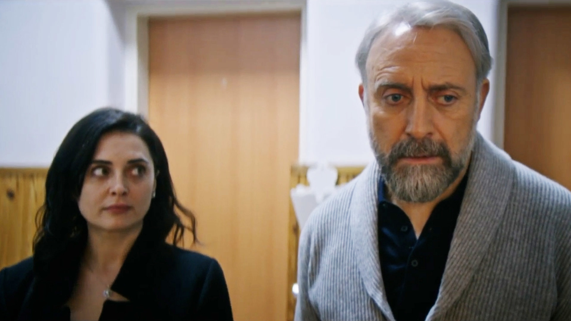 Kenan Baran, Handan'a Yalvarıyor...