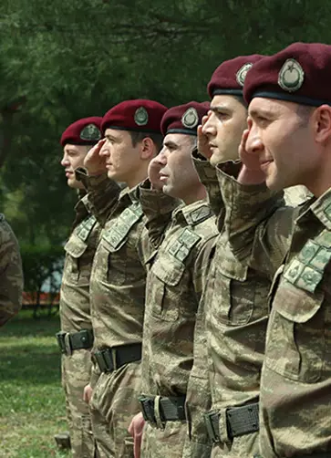 Söz’den 'Anneler Günü' sürprizi Söz’den 'Anneler Günü' sürprizi
