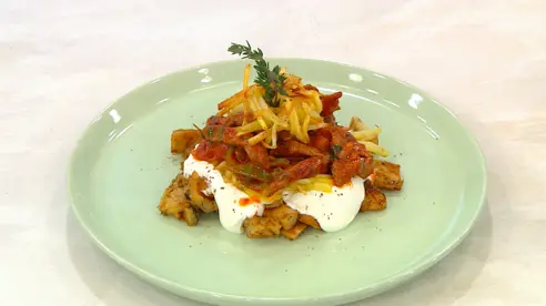 Patlıcanlı ve Yoğurtlu Kebap Tarifi Patlıcanlı ve Yoğurtlu Kebap Tarifi