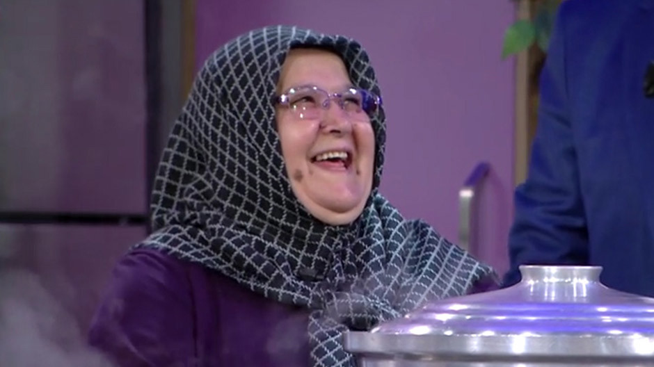 Fenomen Hayriye Anneanneden Aşure Tarifi