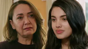 Aslı ve Reyhan'ın Duygusal Dakikaları...