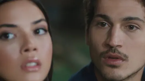 Ferit, Zehra'ya Yakalanıyor! Ferit, Zehra'ya Yakalanıyor!