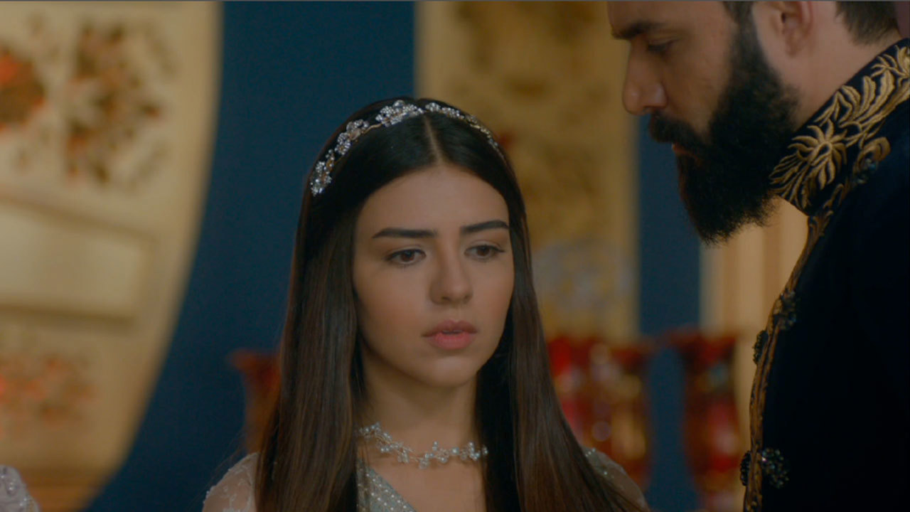Sultan, Saliha'ya bakın ne ceza veriyor!