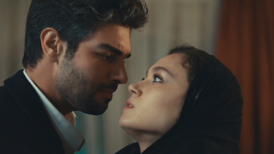 'Kimsin sen? Babam nerede?'