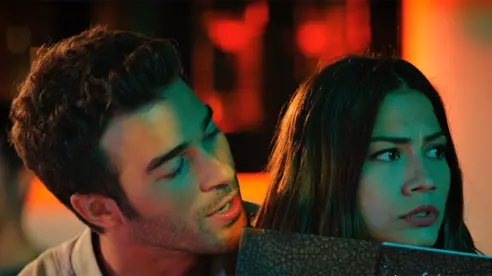 Bu Akşam 20.30'da Star'da! Bu Akşam 20.30'da Star'da!