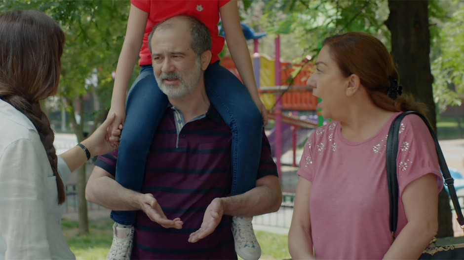 'Annemin ağzına düşeceğine, lağım çukuruna düş daha iyi!'