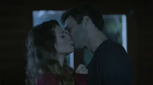 Aslı ve Barış ayrılığa daha fazla dayanamıyor Aslı ve Barış ayrılığa daha fazla dayanamıyor