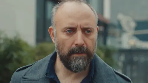 Cuma 20.00'da Star'da Başlıyor! Cuma 20.00'da Star'da Başlıyor!