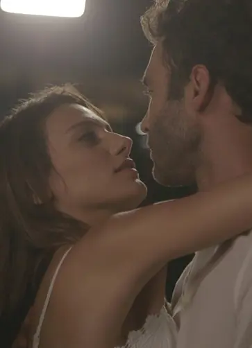 Aslı ve Barış’ın aşkı çok sevildi! Aslı ve Barış’ın aşkı çok sevildi!