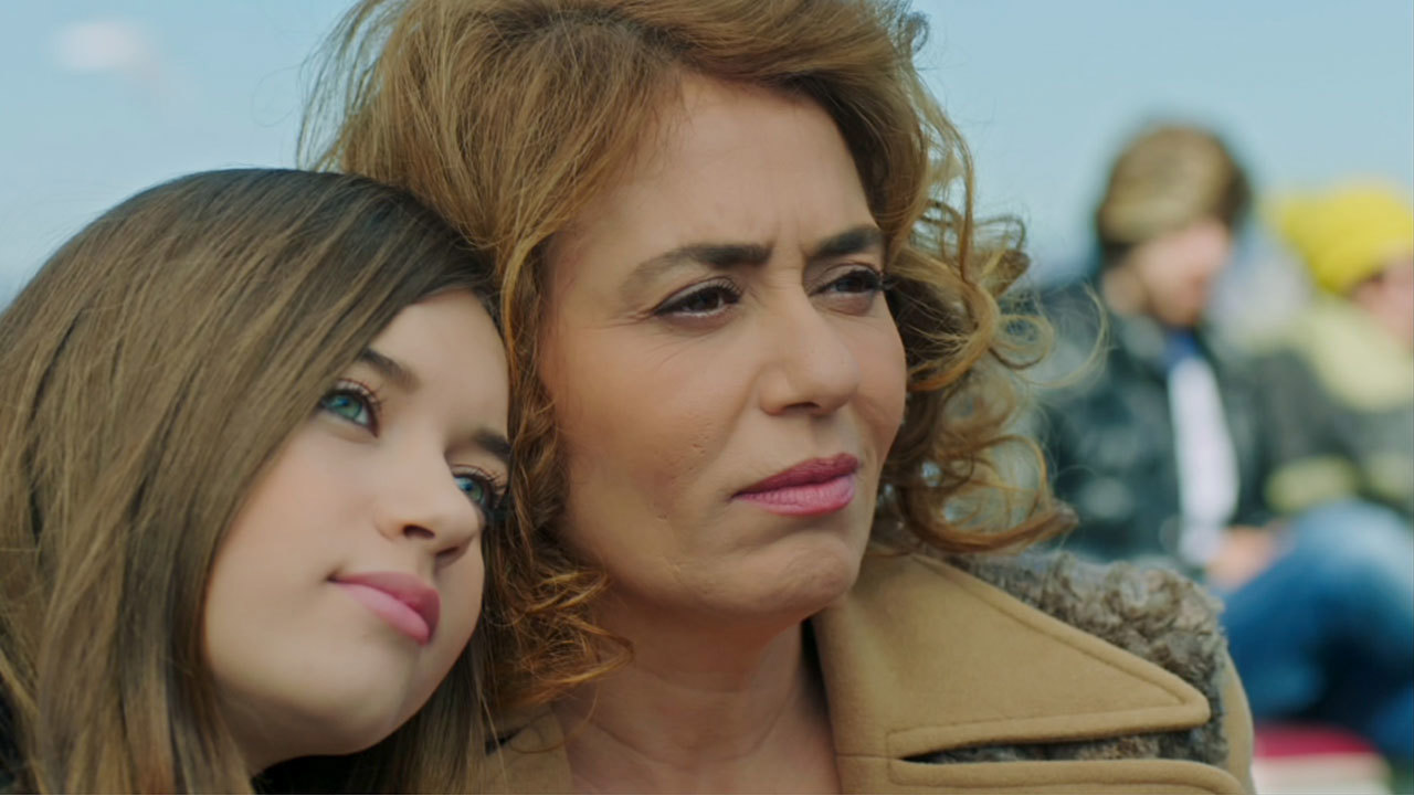 'Benden geçti, kızlarım layık o yalılara!'