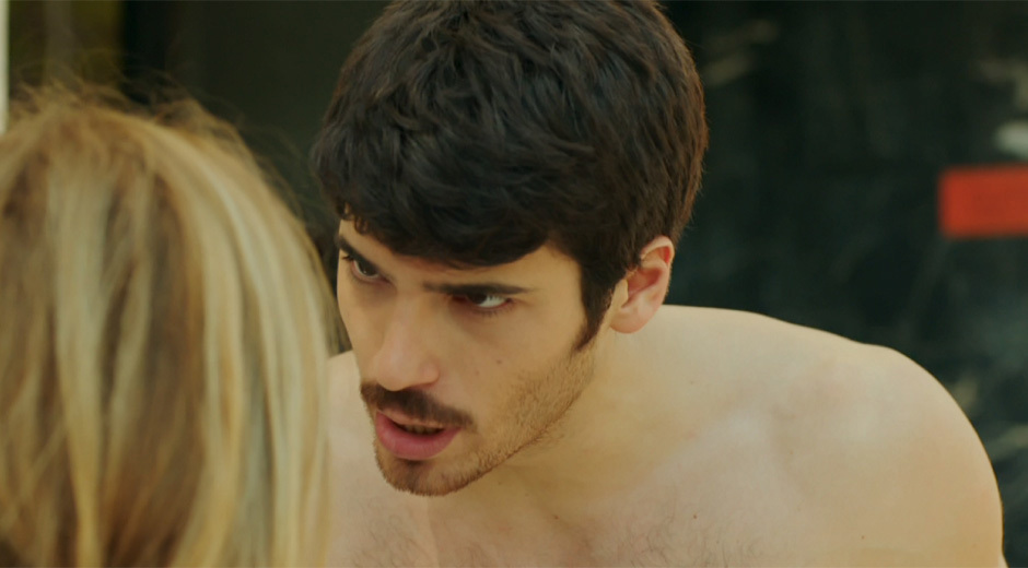 'Senin gururun yok mu?'