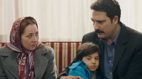 'Kader dediğin beyaz kağıda sütle yazılmış yazı, elindeyse gel de ayır beyazdan beyazı' 'Kader dediğin beyaz kağıda sütle yazılmış yazı, elindeyse gel de ayır beyazdan beyazı'