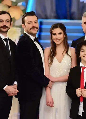 “İstanbullu Gelin” AB Kategorisinde Birinci Oldu “İstanbullu Gelin” AB Kategorisinde Birinci Oldu