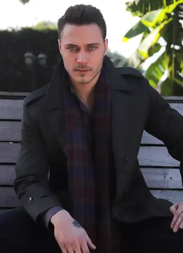 Ünlü oyuncu Burak Çelik Söz'de! Ünlü oyuncu Burak Çelik Söz'de!