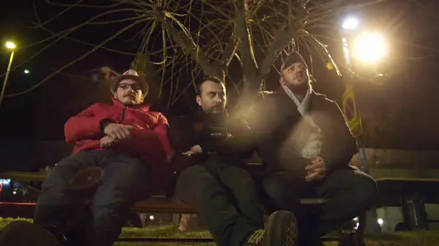 'Dağılıyoruz ha?' 'Dağılıyoruz ha?'