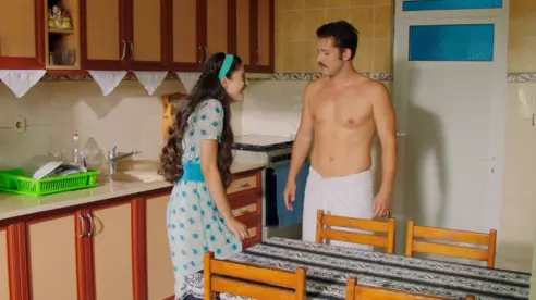 'Ben seni ilk defa böyle net görüyorum, maşallahın varmış!' 'Ben seni ilk defa böyle net görüyorum, maşallahın varmış!'