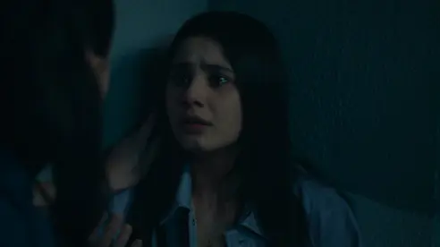Cemre'nin Bülent'e Oyunu Cemre'nin Bülent'e Oyunu