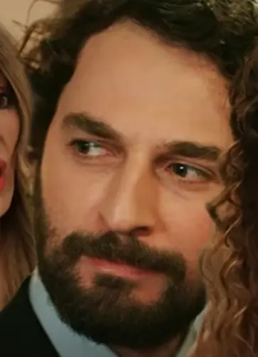 Yüz Yıllık Mucize'de Süreyya, Kemal'i kovdu! Yüz Yıllık Mucize'de Süreyya, Kemal'i kovdu!