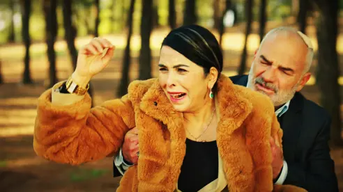 Kevsa Çılgına Dönüyor Kevsa Çılgına Dönüyor
