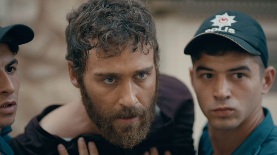 'Bu adam suçlu' 2. Bölümün nefes kesen final sahnesi!