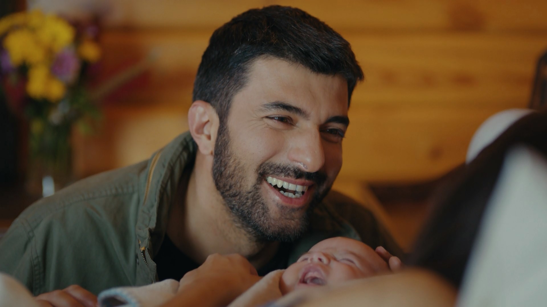 Cennet Gibi Kokuyor