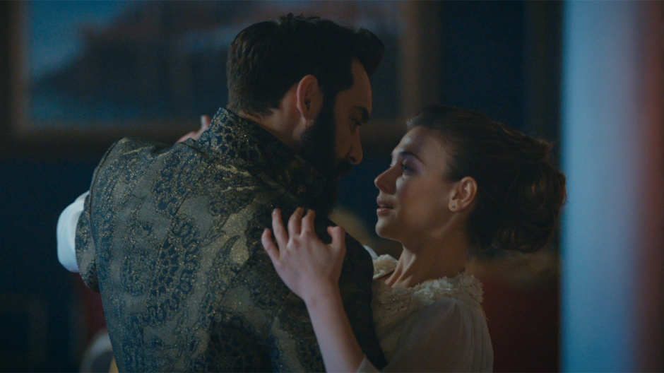 Anna ve Mahmut'un muhteşem valsi