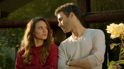Barış, Aslı'yı ikna edebilecek mi? Barış, Aslı'yı ikna edebilecek mi?