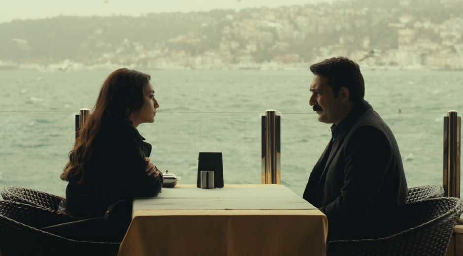 'Arkadaşız yani değil mi?'