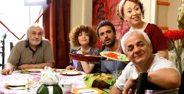 Küçükbaş Ailesi Gece Gündüz'deydi!