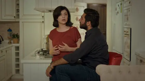 'İnsan mutluluktan korkar mı?' 'İnsan mutluluktan korkar mı?'