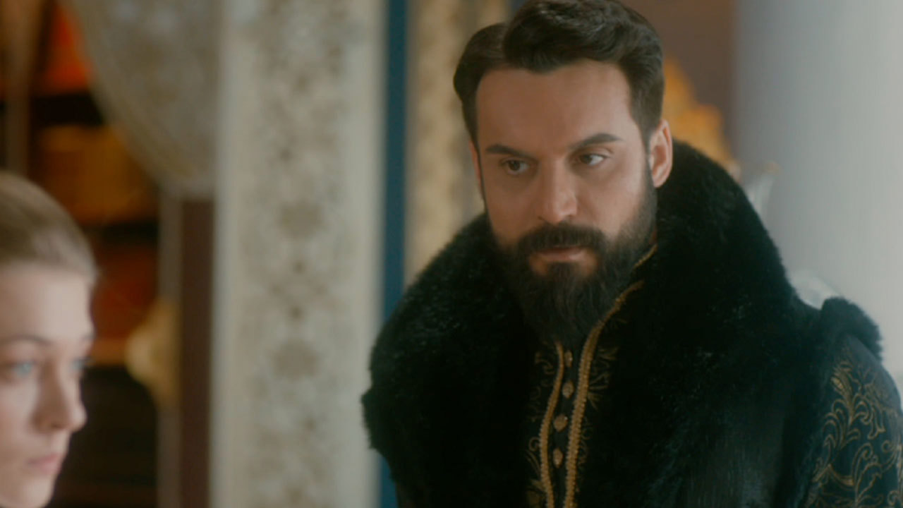 Anna, Sultan'dan uzak durmayı başarabilecek mi?