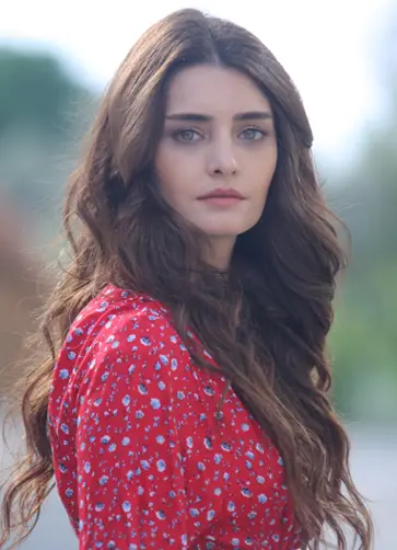 Tülin Yazkan, Menekşe'yi anlattı Tülin Yazkan, Menekşe'yi anlattı