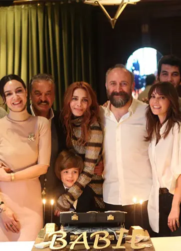Babil İlk Bölümüyle Zirveye Oturdu Babil İlk Bölümüyle Zirveye Oturdu