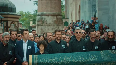Esma toprağa veriliyor! Esma toprağa veriliyor!