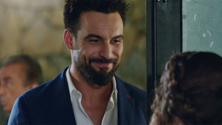Mehmet kız istemeye gidiyor