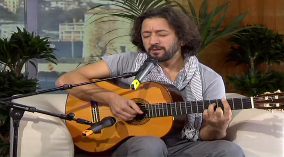 Fettah Can'dan canlı performans